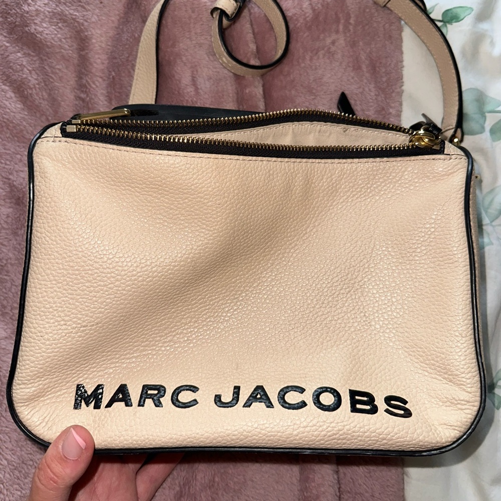 Marc Jacobs Cross Body Bag